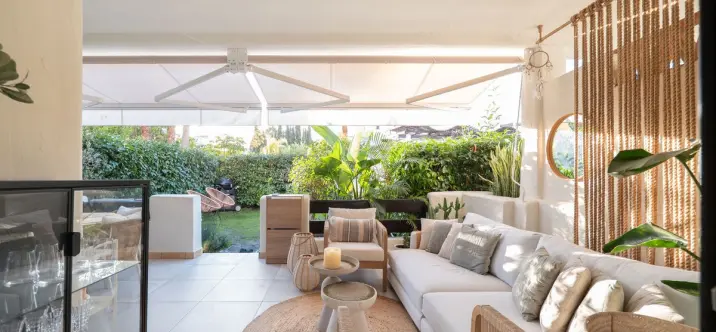 Продажа апартаментов на первом этаже в Selwo 2