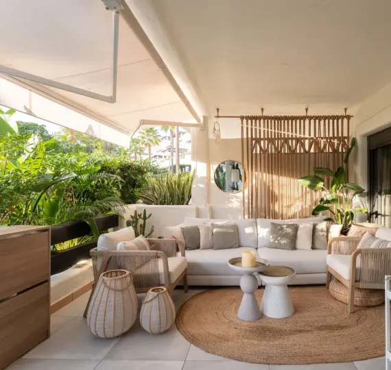 Продажа апартаментов на первом этаже в Selwo