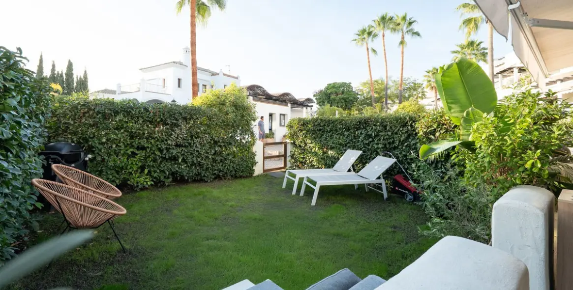 Продажа апартаментов на первом этаже в Selwo 6