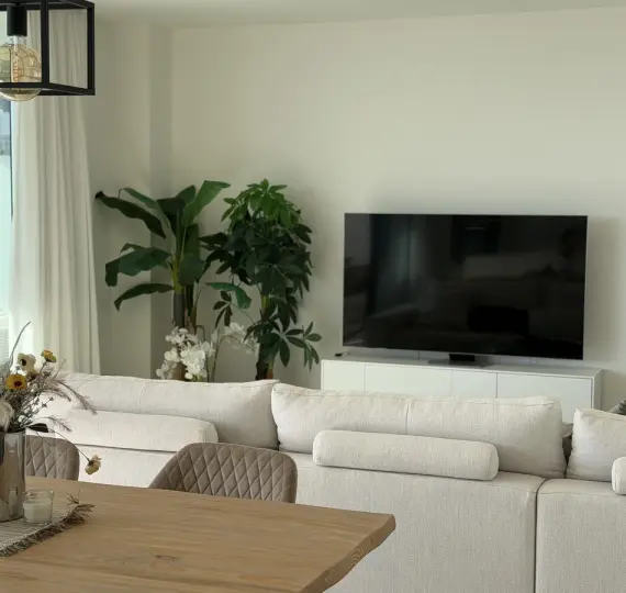 Продажа апартаментов на среднем этаже в Higueron