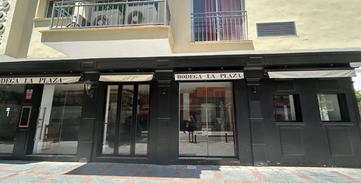 Sale of commercial premises in Málaga 2