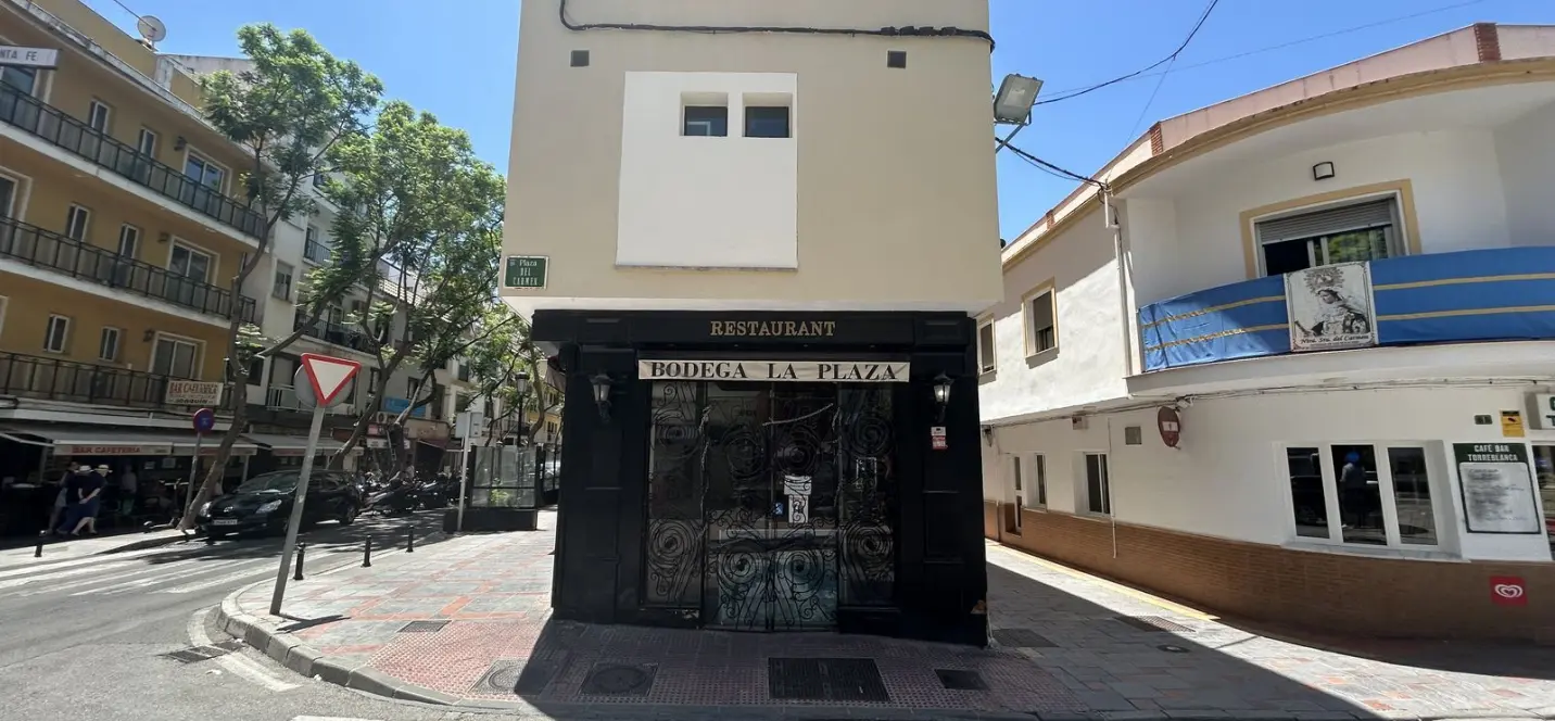 Venta de local comercial en Málaga 2