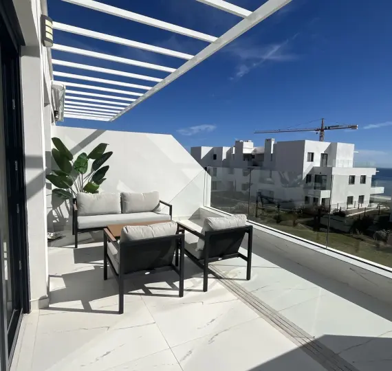 Middle floor apartment R5219524