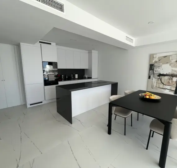 Middle floor apartment R5219524