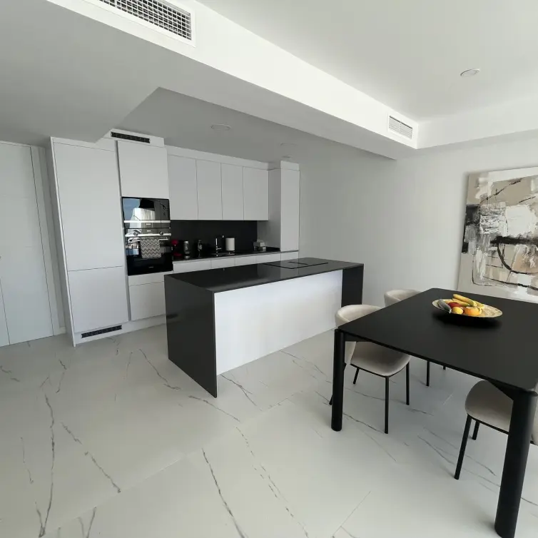Sale of middle floor apartment in Casares