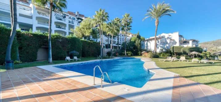 Продажа апартаментов на среднем этаже в La Quinta 0