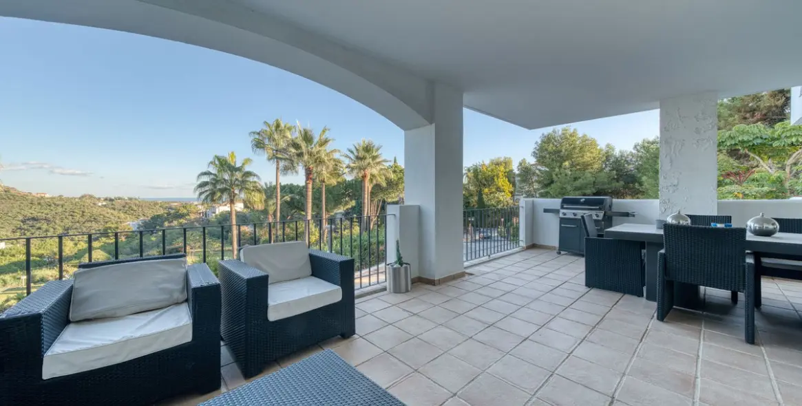 Sale of middle floor apartment in La Quinta 2