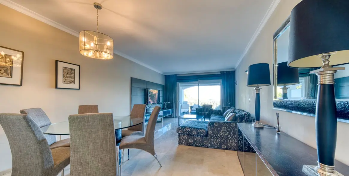 Sale of middle floor apartment in La Quinta 4