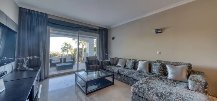 Продажа апартаментов на среднем этаже в La Quinta 4