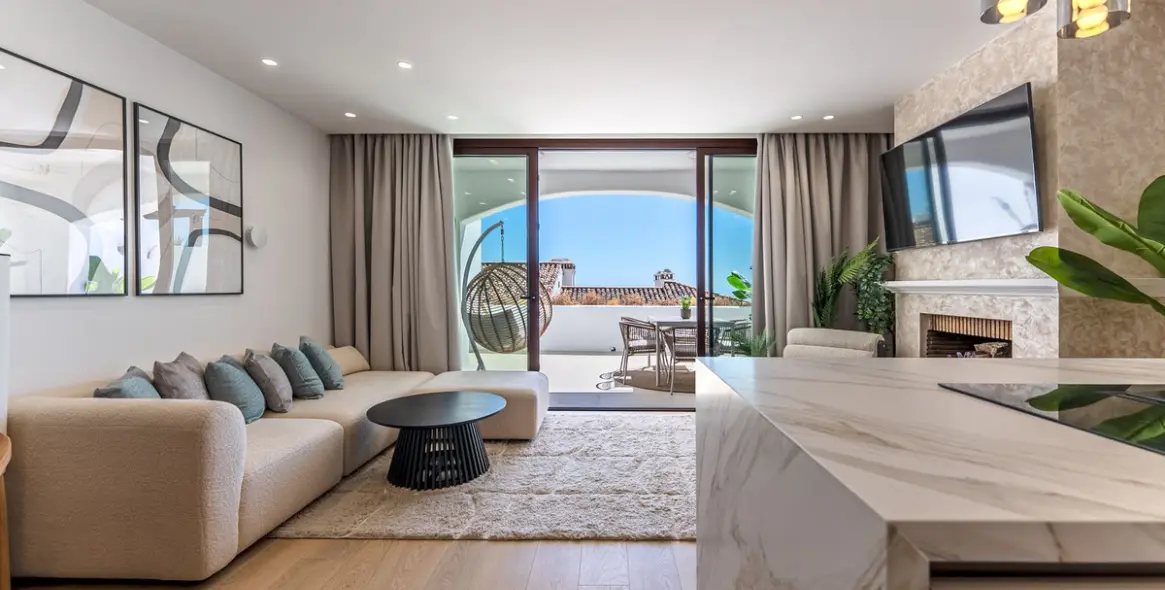 Sale of townhouse in Benahavís (district Benahavís) 1