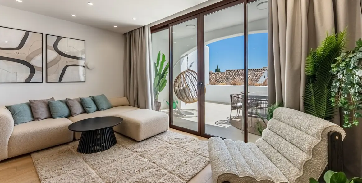 Sale of townhouse in Benahavís (district Benahavís) 2