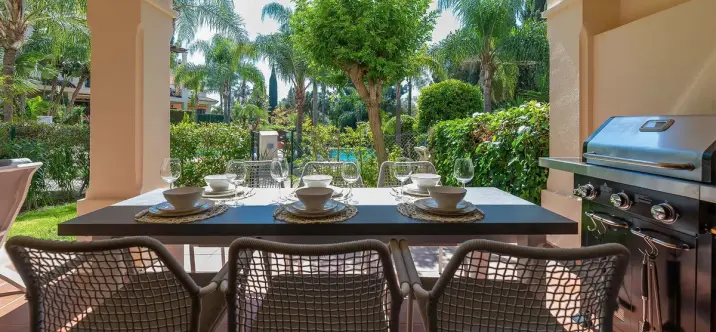 Продажа апартаментов на первом этаже в Nueva Andalucía 4