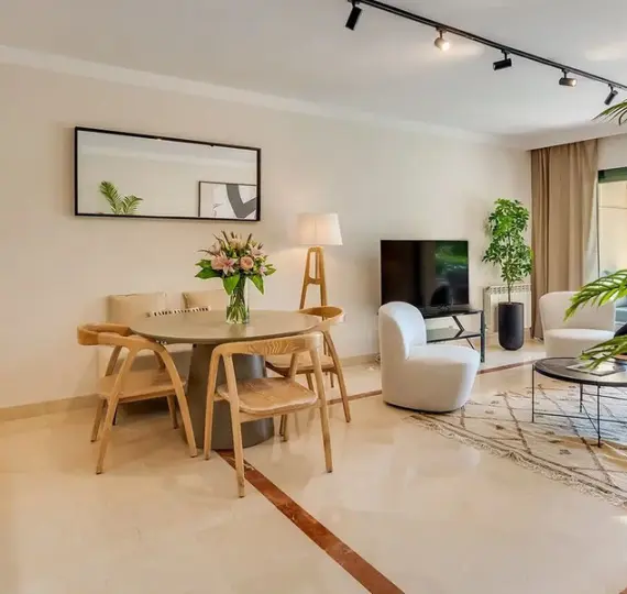 Продажа апартаментов на первом этаже в Nueva Andalucía