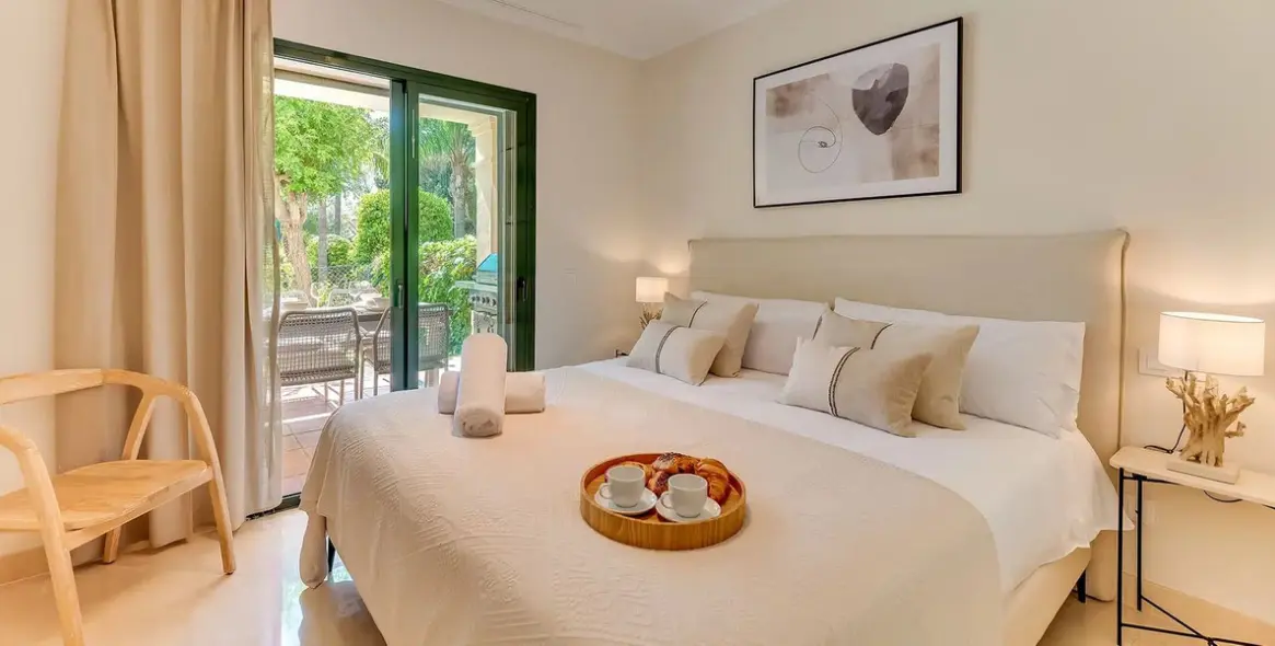 Продажа апартаментов на первом этаже в Nueva Andalucía 18