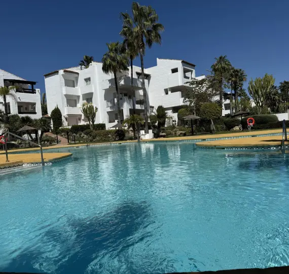 Продажа апартаментов на первом этаже в Costalita