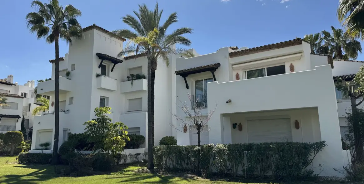 Продажа апартаментов на первом этаже в Costalita 2