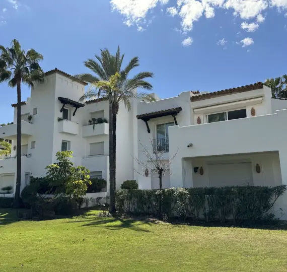 Продажа апартаментов на первом этаже в Costalita