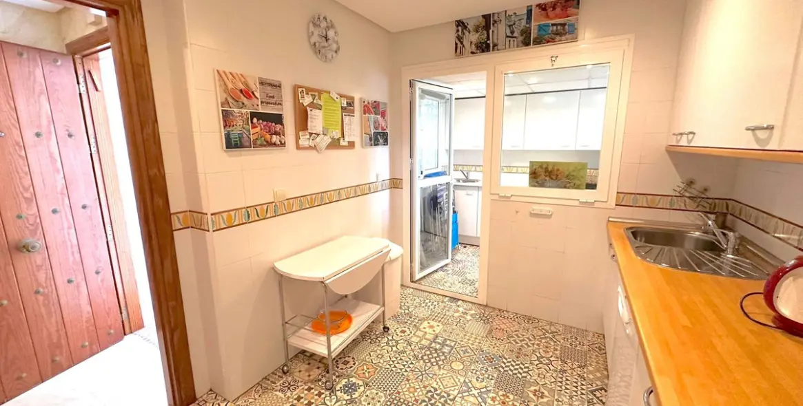 Продажа апартаментов на первом этаже в Costalita 8