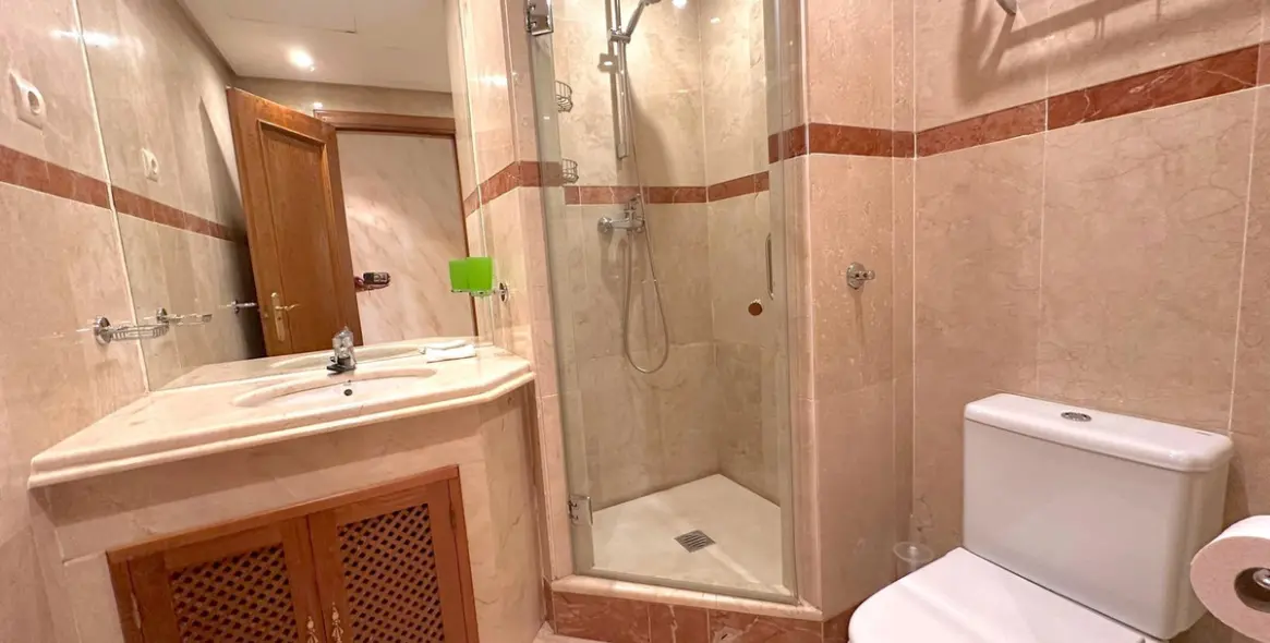 Sale of ground floor apartment in Costalita 24