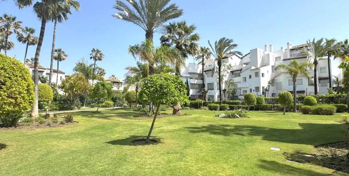 Продажа апартаментов на первом этаже в Costalita 48