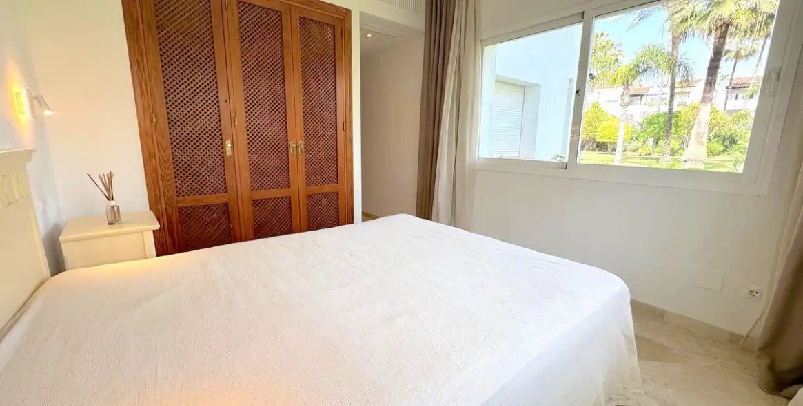 Продажа апартаментов на первом этаже в Costalita 50