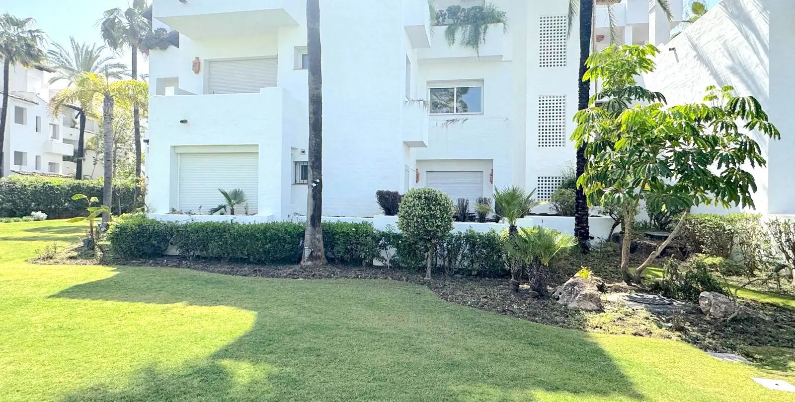 Sale of ground floor apartment in Costalita 4