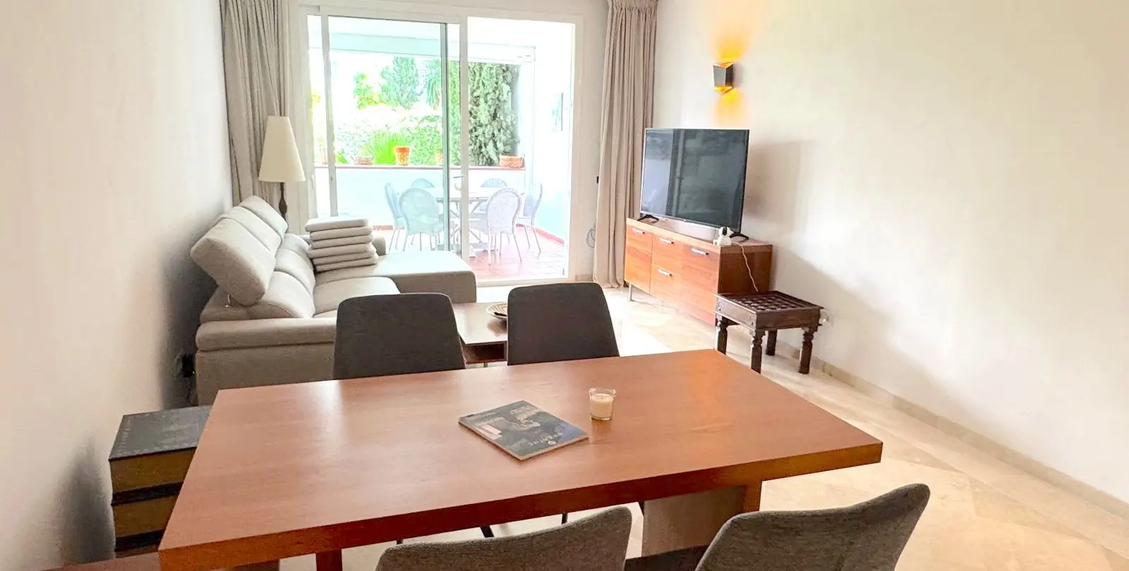 Sale of ground floor apartment in Costalita 14