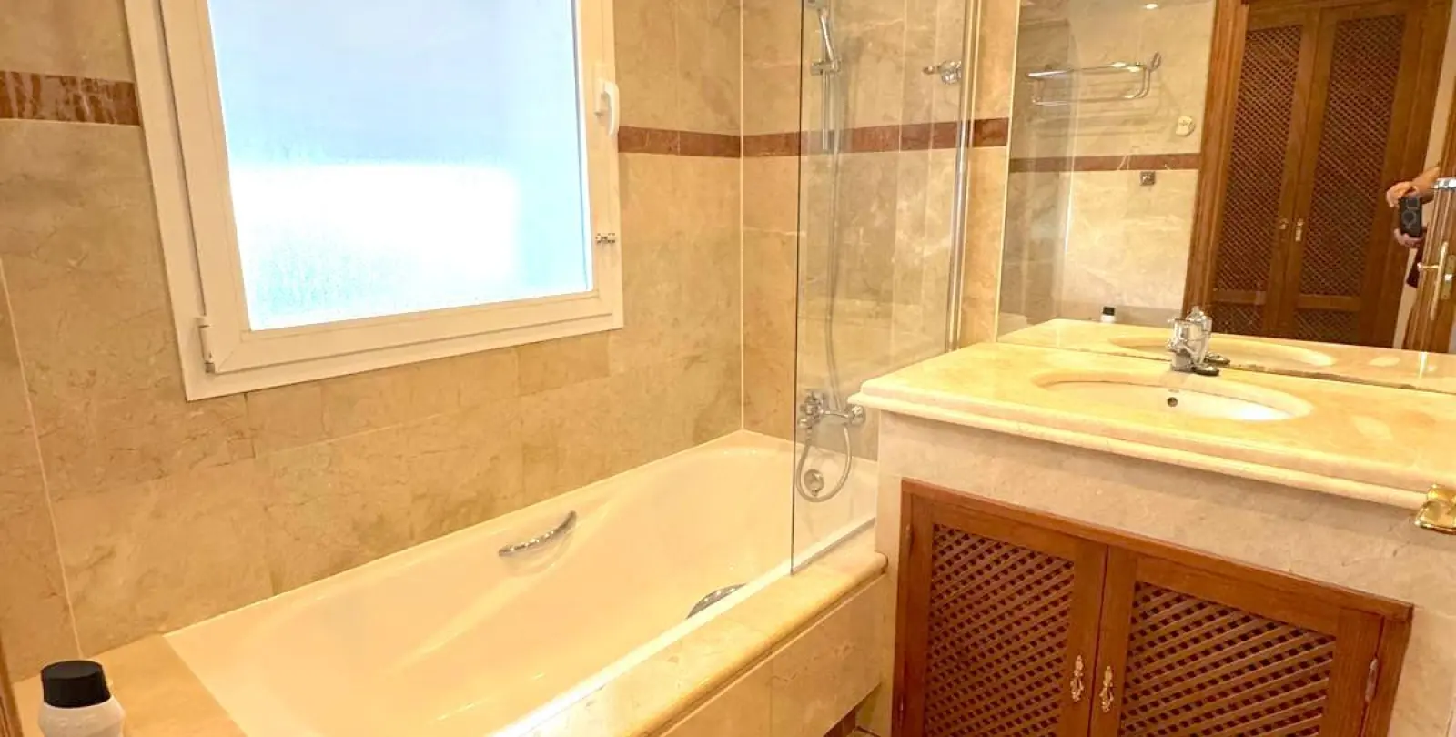 Sale of ground floor apartment in Costalita 20