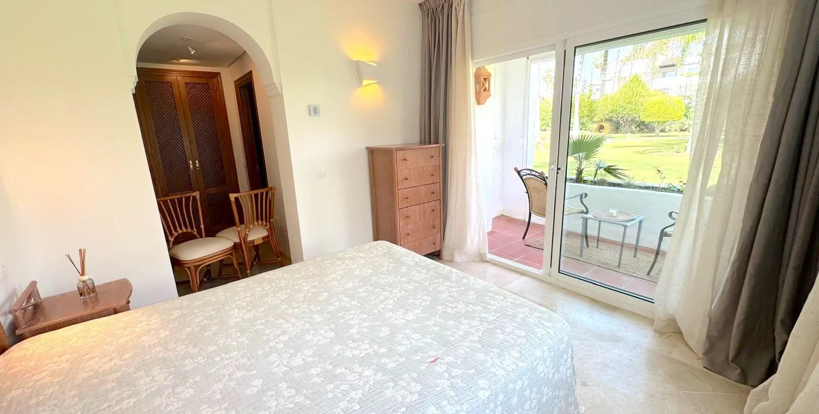 Sale of ground floor apartment in Costalita 21