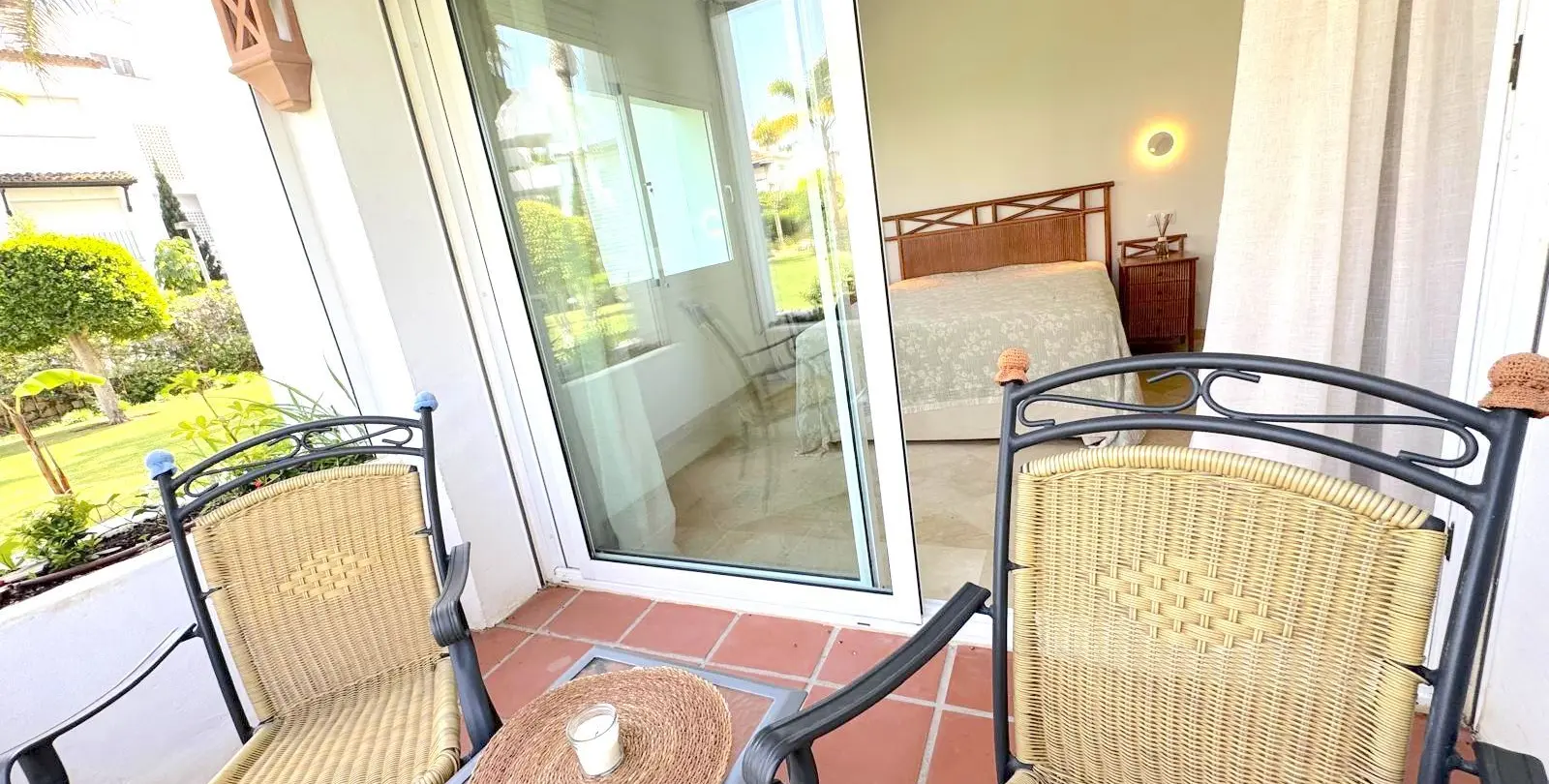 Sale of ground floor apartment in Costalita 26