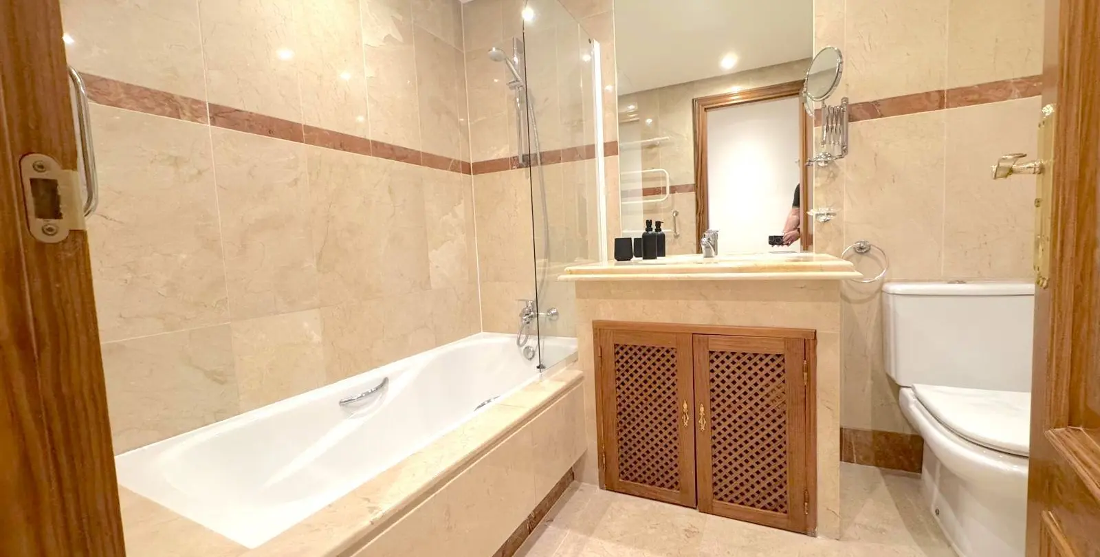 Sale of ground floor apartment in Costalita 29