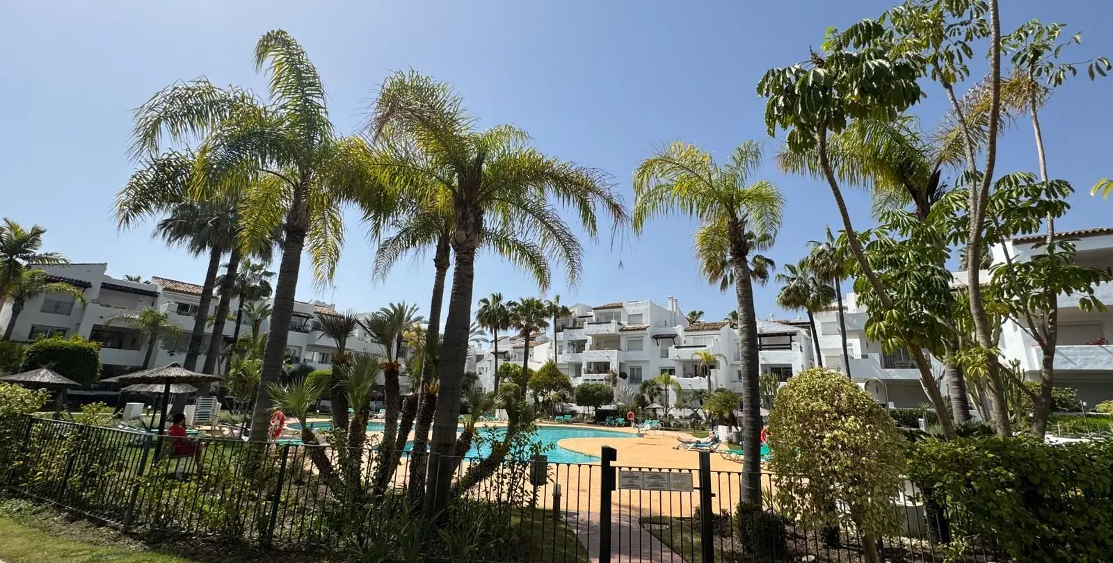 Sale of ground floor apartment in Costalita 43