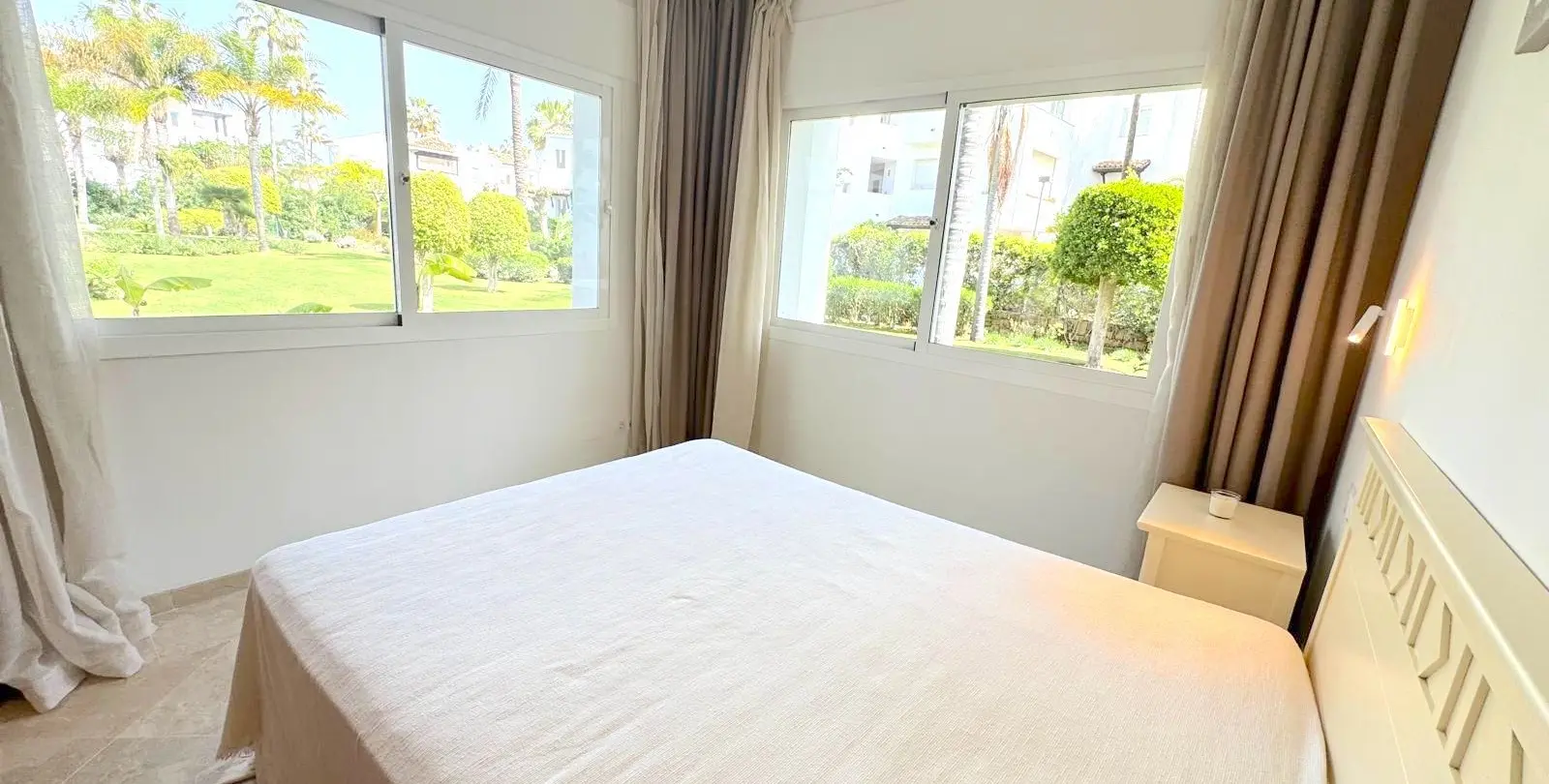 Sale of ground floor apartment in Costalita 49
