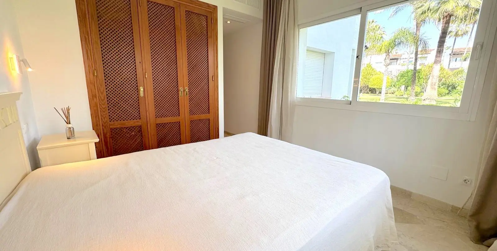 Sale of ground floor apartment in Costalita 50