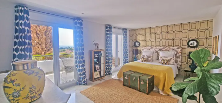 Продажа таунхауса в Calahonda 3