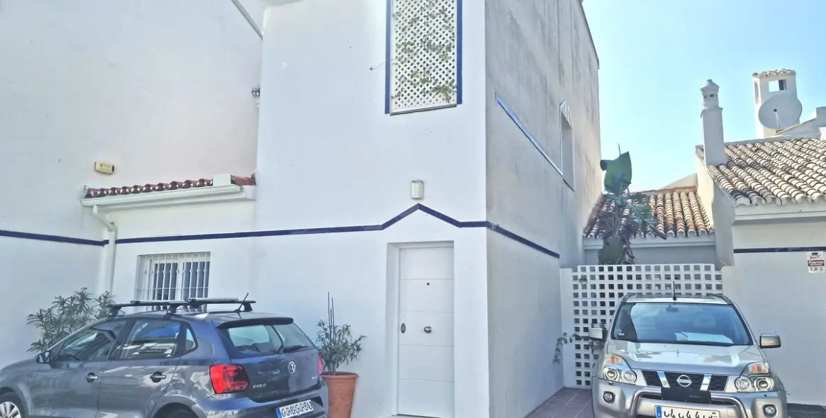 Продажа таунхауса в Calahonda 71