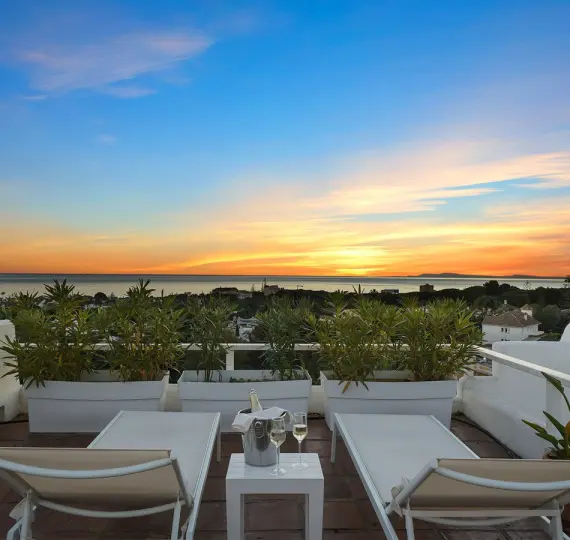 Sale of penthouse duplex in Reserva de Marbella