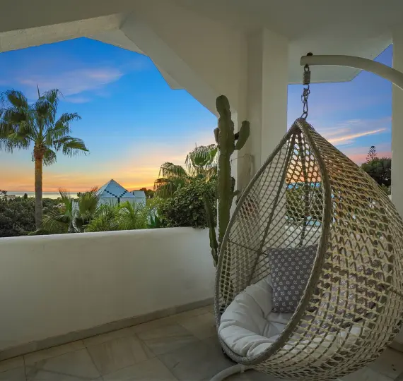 Sale of penthouse duplex in Reserva de Marbella