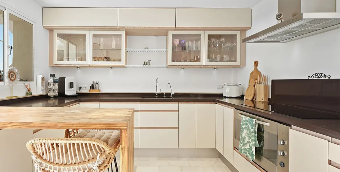 Sale of penthouse duplex in Reserva de Marbella 5