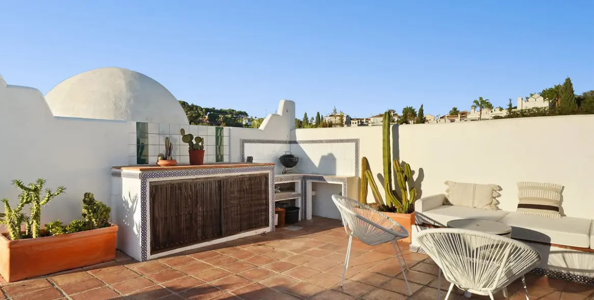 Sale of penthouse duplex in Reserva de Marbella 19
