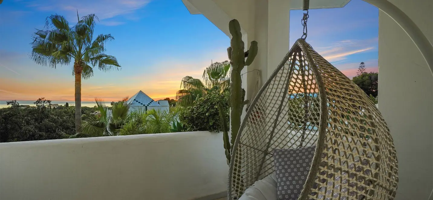 Продажа двухуровневого пентхауса в Reserva de Marbella 1