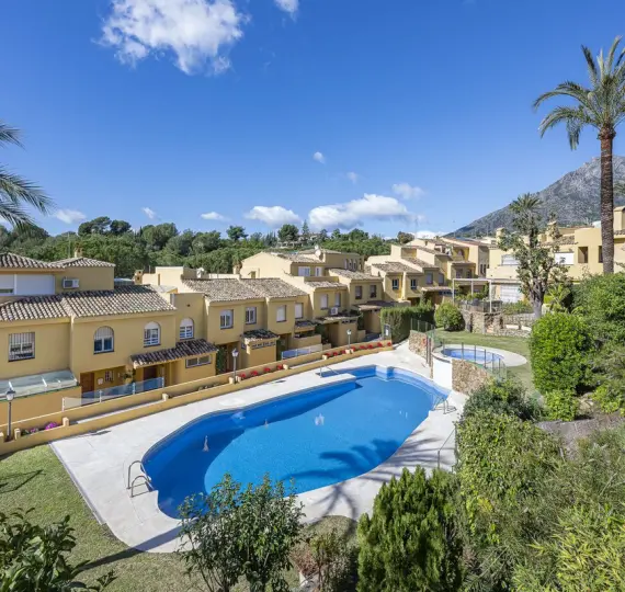 Venta de casa pareada en Marbella