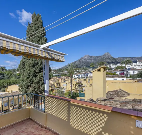 Venta de casa pareada en Marbella