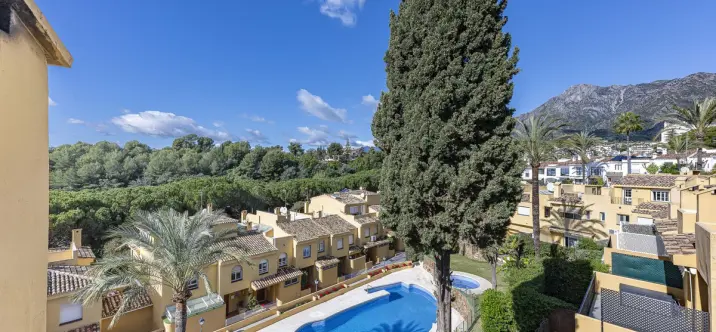 Venta de casa pareada en Marbella 2
