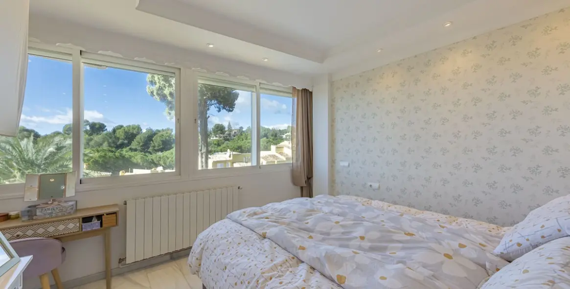 Продажа дома на две семьи в Marbella 19