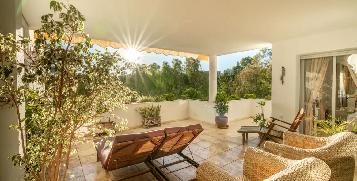 Продажа апартаментов на первом этаже в Guadalmina Alta 6