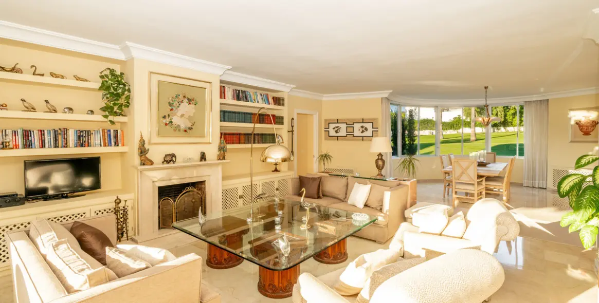 Продажа апартаментов на первом этаже в Guadalmina Alta 7