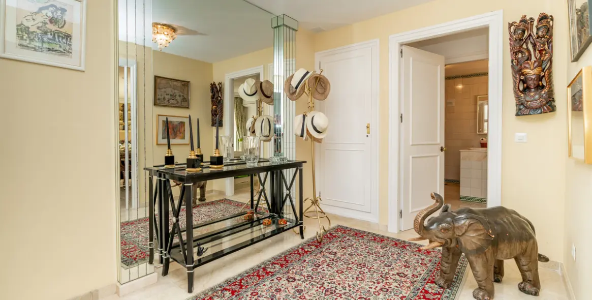 Продажа апартаментов на первом этаже в Guadalmina Alta 12