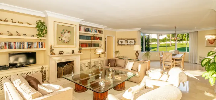 Продажа апартаментов на первом этаже в Guadalmina Alta 1