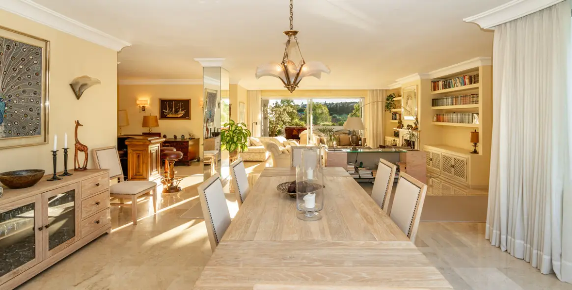 Продажа апартаментов на первом этаже в Guadalmina Alta 10